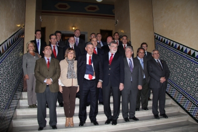 Rectores, directivos del Santander y autoridades acadmicas momentos antes de comenzar el acto 