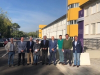 El rector, en el centro, con la delegacin que ha visitado las instalaciones del Hospital Clnico Veterinario.